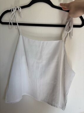 ROMWE White Sleeveless Crop Top with Tie Straps